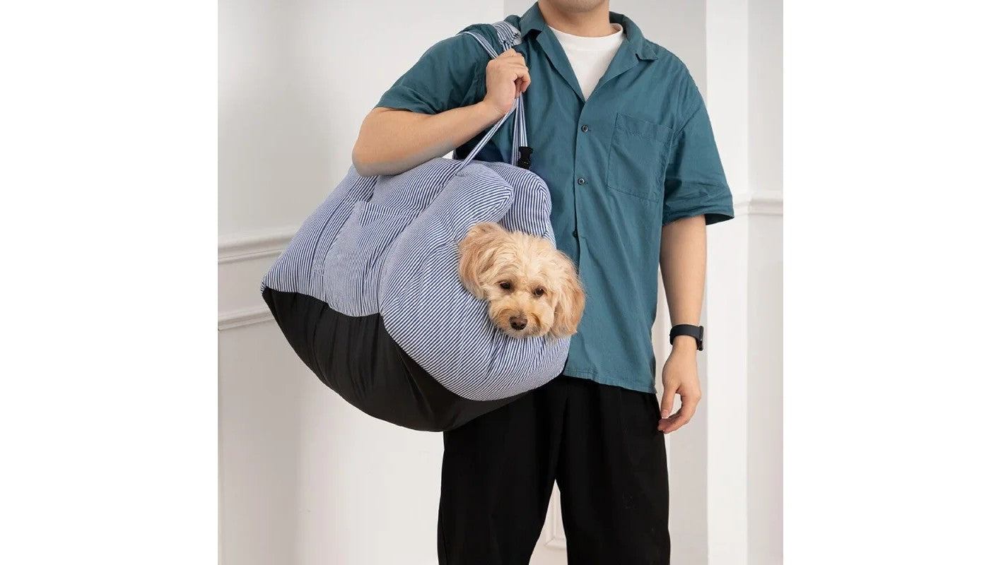 Travel Booster Car Seat – Cozy, Secure, and Stylish for Every Pet Adventure!